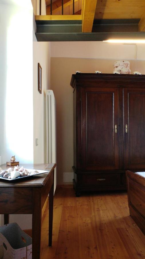 La Casa Delle Fate Villa Cremia Bagian luar foto