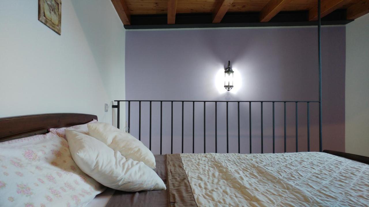 La Casa Delle Fate Villa Cremia Bagian luar foto